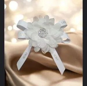 Dior | Accessories | Dior White Floral Hair Comb | Poshmark display picture 1